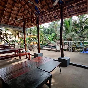 Homestay Munroeisland Backwaters Homestay, Mundrothuruth