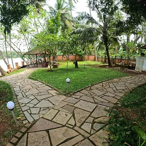Homestay Greenchromide, Mundrothuruth